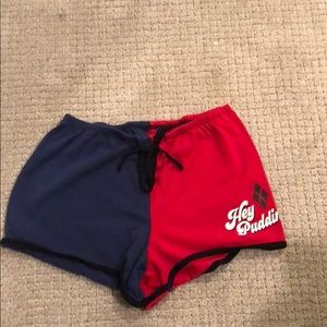 Harley Quinn booty shorts